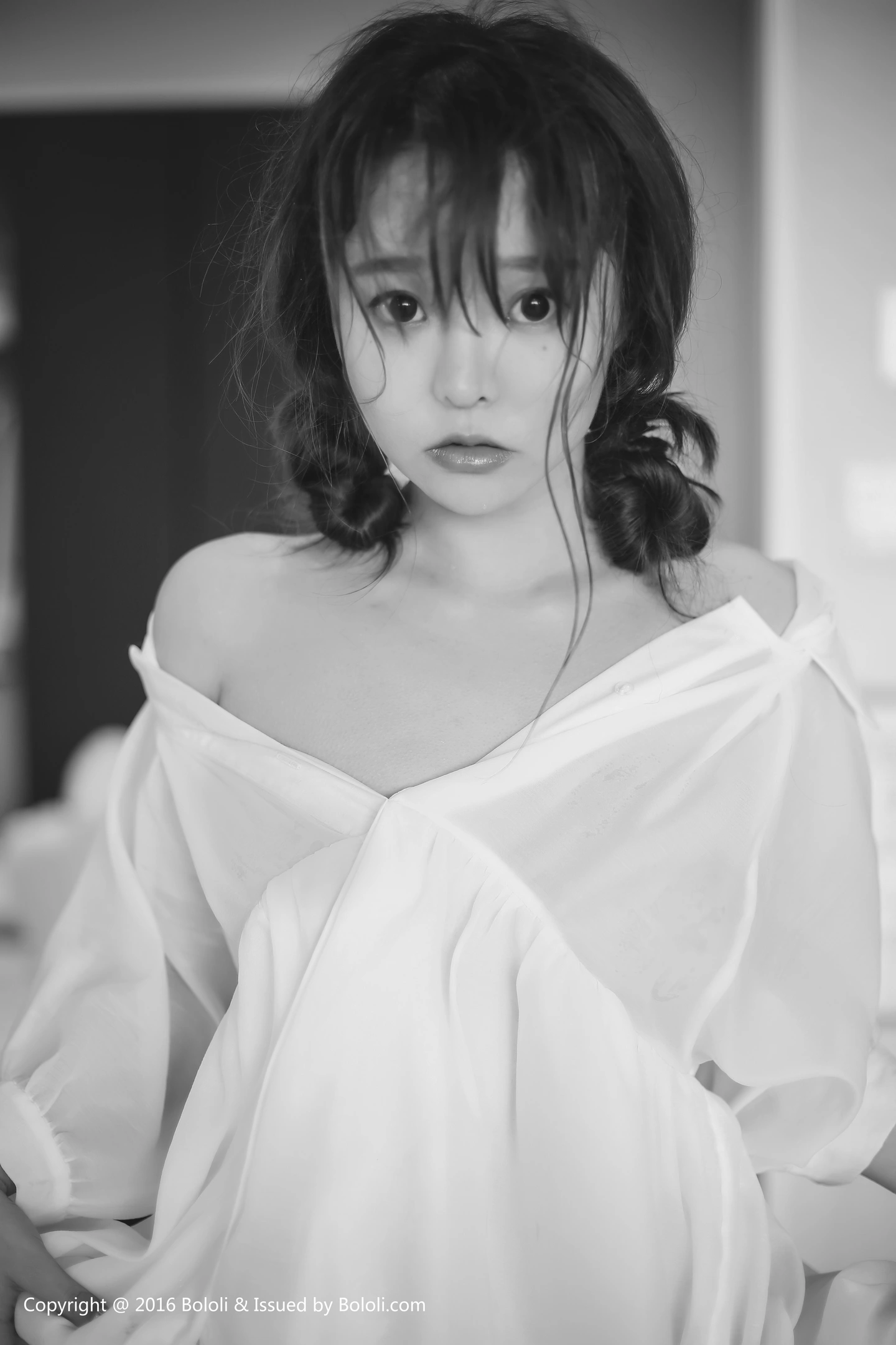 [BoLoli波萝社]Vol.120_女神柳侑绮Sevenbaby夏日海边性感白色连身裙湿身诱惑写真45P-秀人网 - XiuRen.Xyz